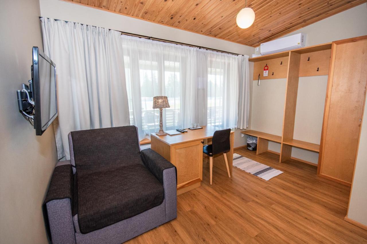 Kurgo Villa Self Check-In Hotel Parnu Exterior photo